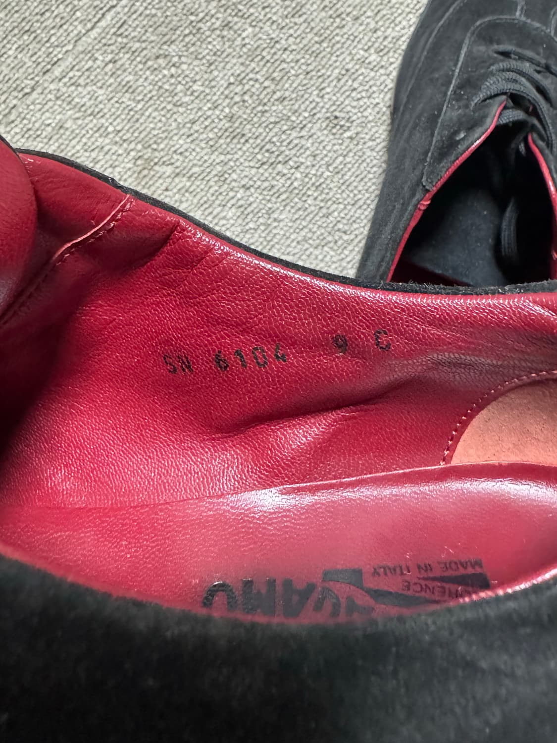 페라가모 블랙 스웨이드 슈즈 9C (데미지품)  상품이미지3