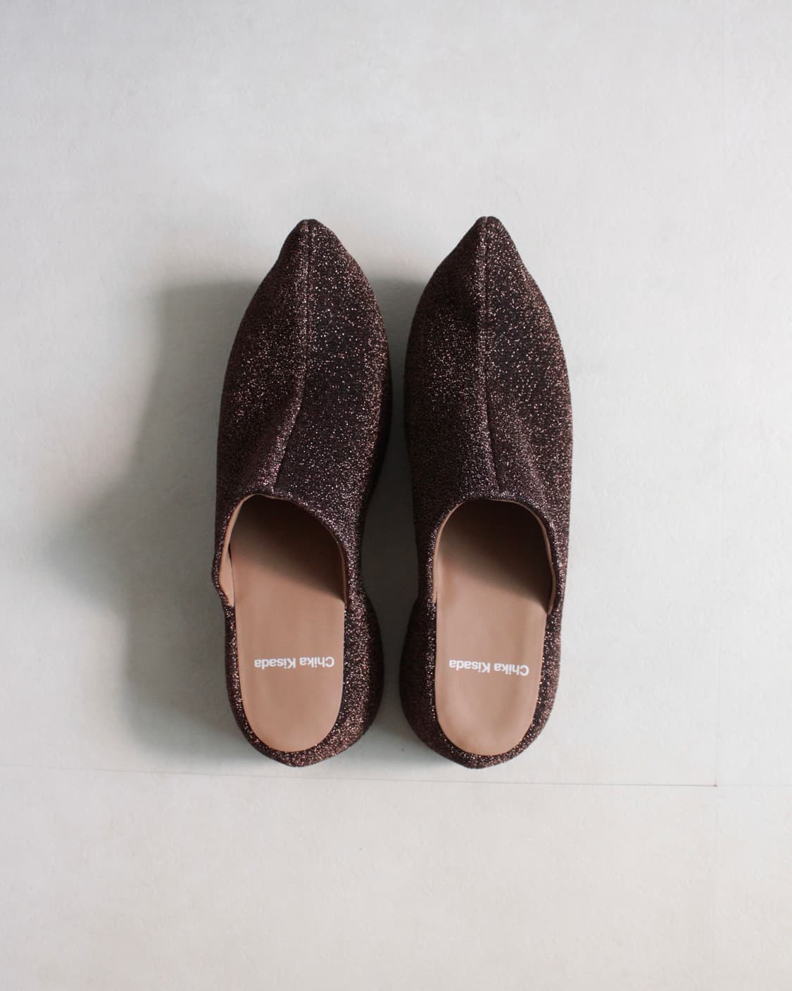 Chika kisada 2025 ss flat form mules 상품이미지3
