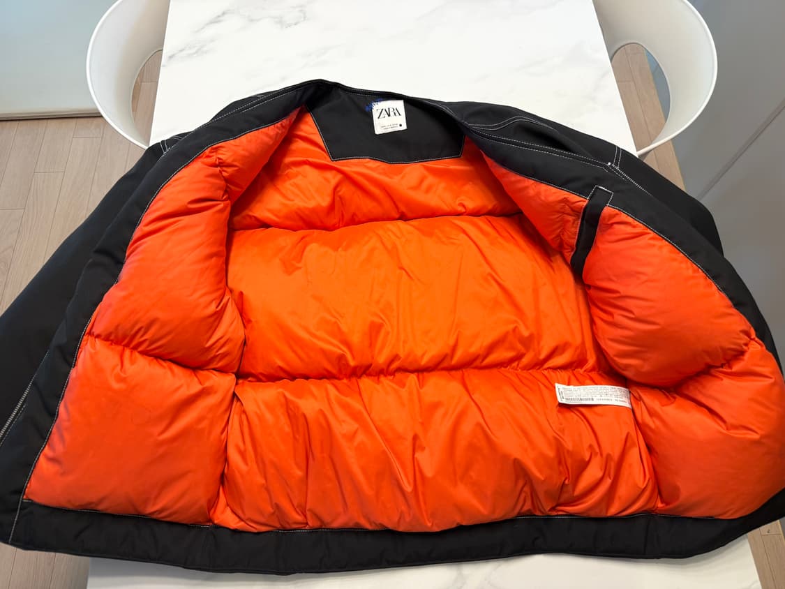 자라 X 아더에러 구스 봄버 패딩 상품이미지4