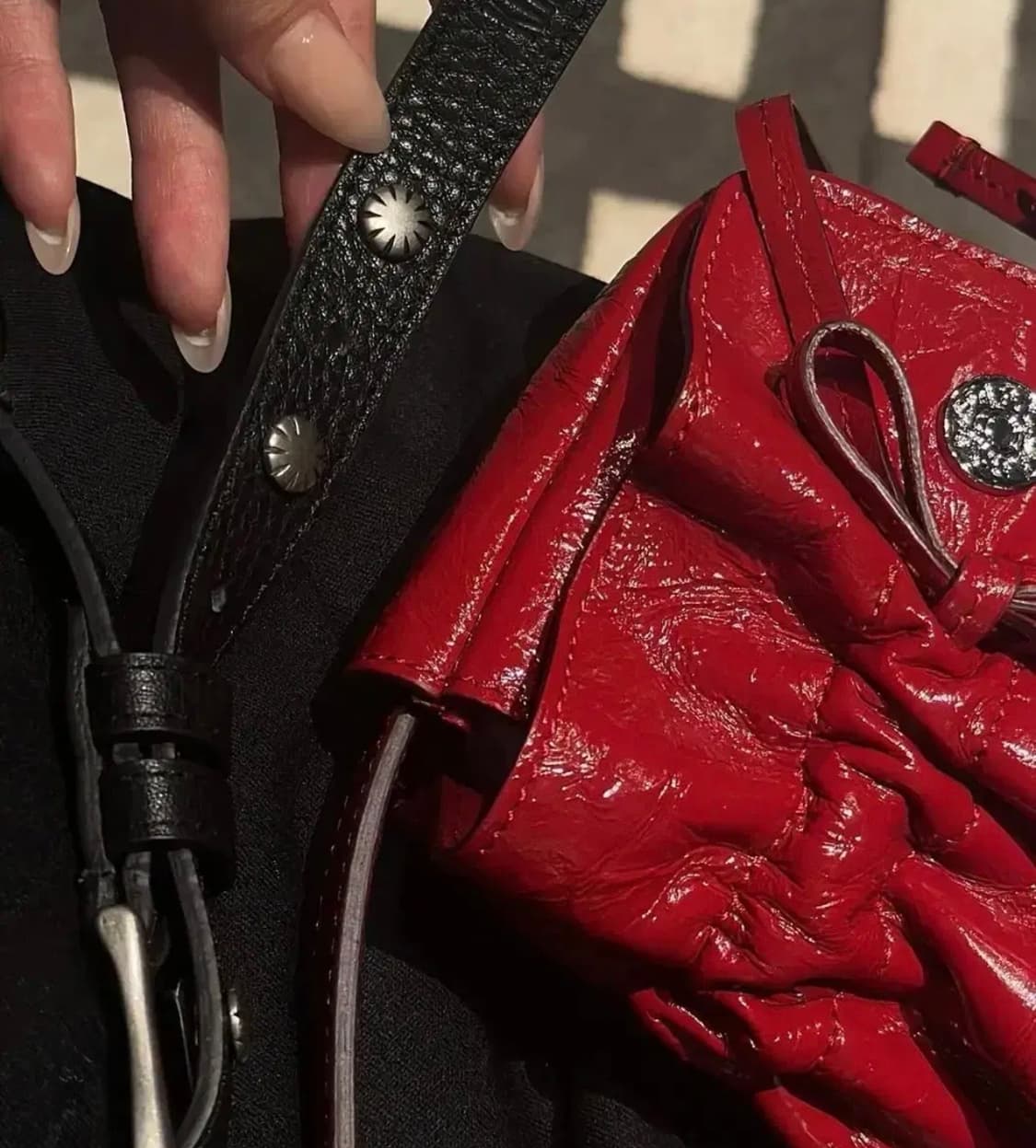 아크네 스튜디오 멀티 포켓 마이크로백 레드 (더스트백,쇼핑백) 상품이미지3