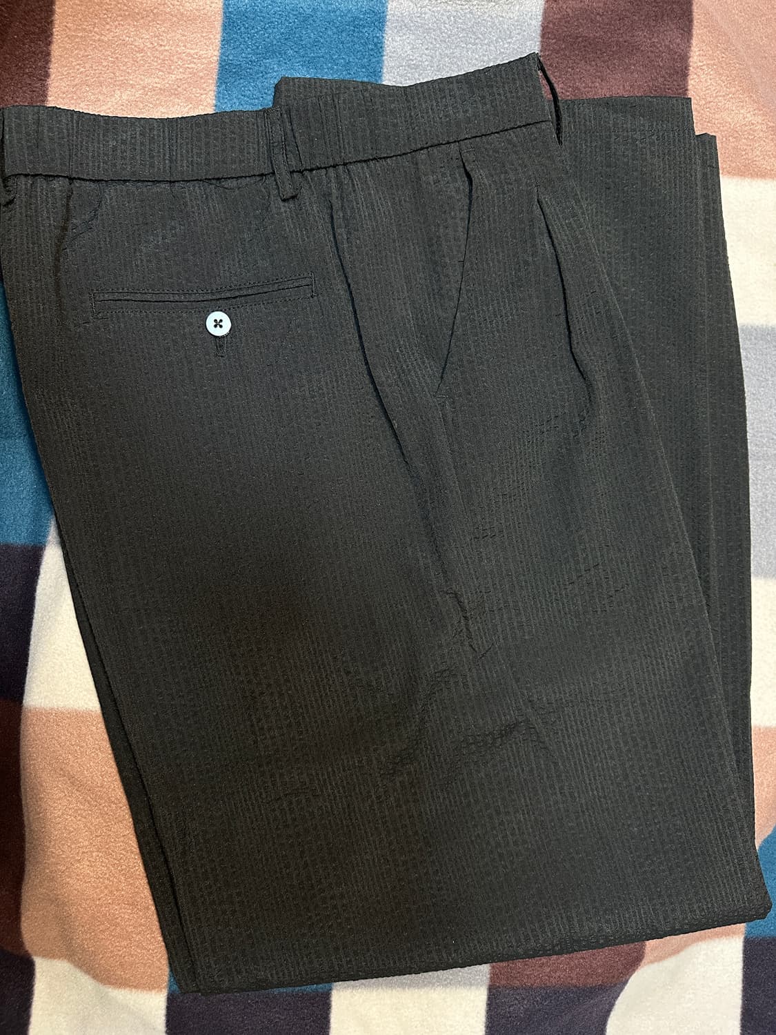 [디미트리 블랙] - 와이드핏 시어서커 투턱 팬츠_블랙 3(XL) 상품이미지3