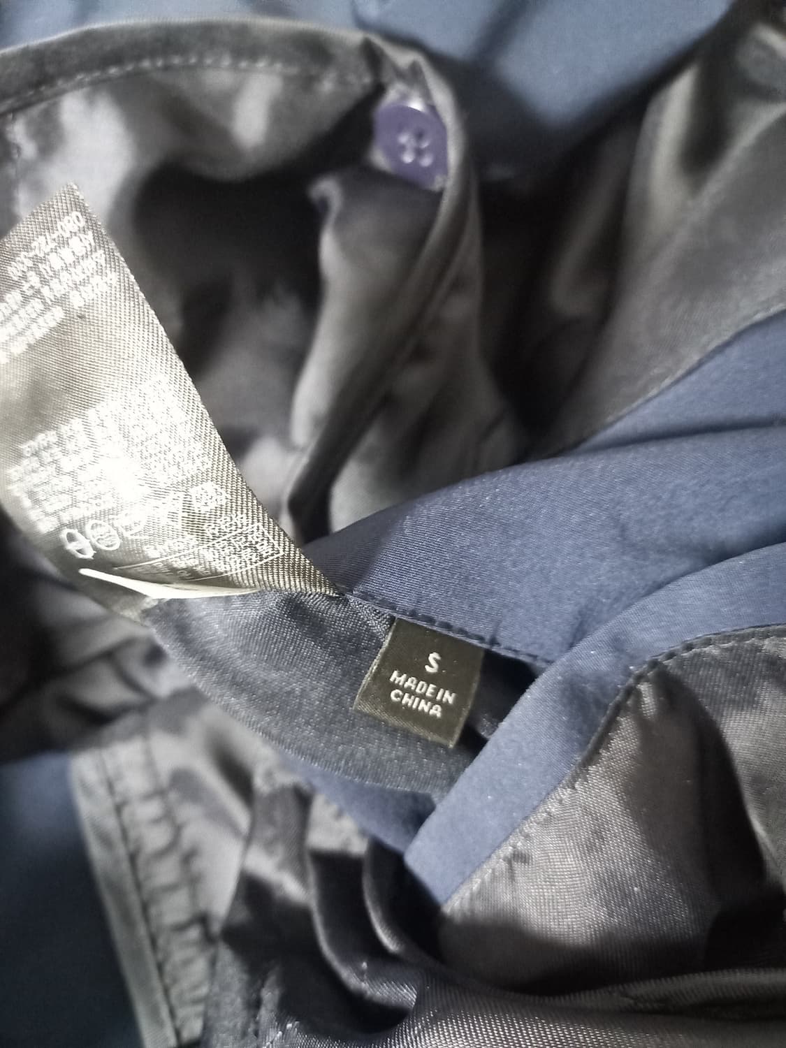 유니클로 남성 네이비 맥코트 S사이즈 판매합니다. 상품이미지5