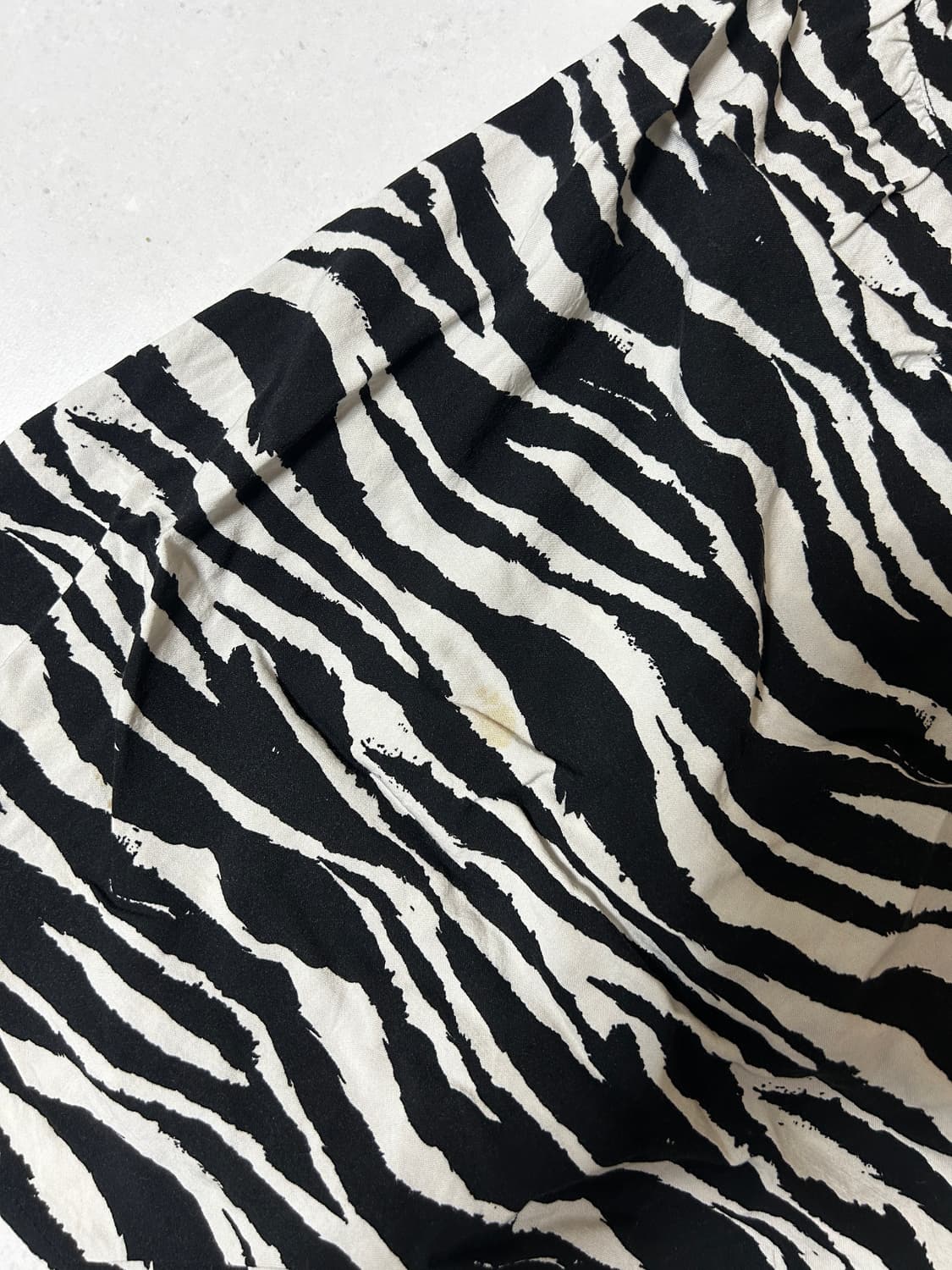 지브라 지퍼 슬리브리스 나시  상품이미지2