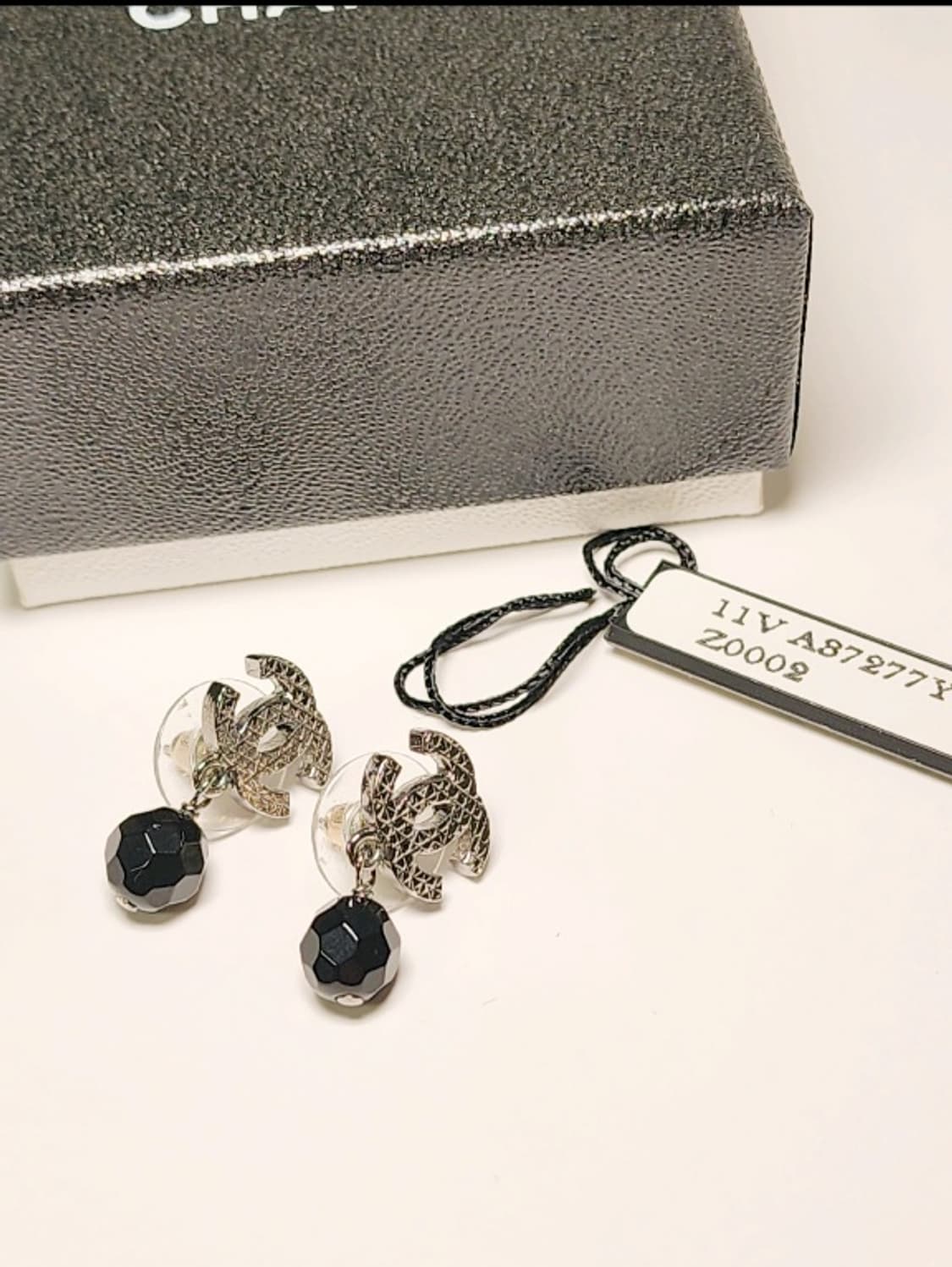 샤넬 CC로고 볼 드롭 귀걸이 상품이미지8