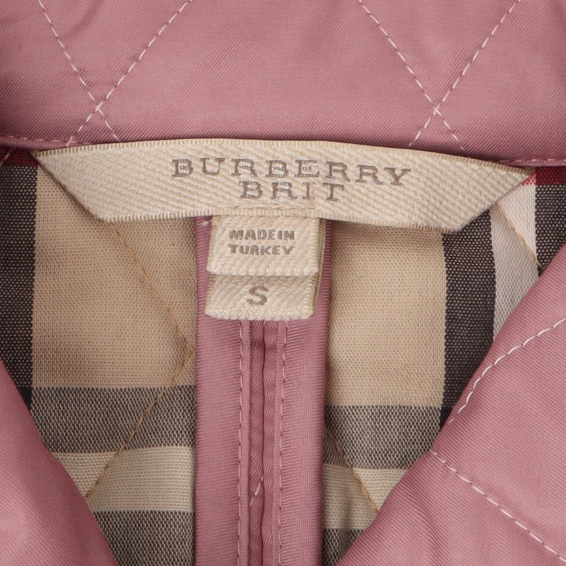 버버리 신형 라이트 핑크 퀄팅 자켓 상품이미지8