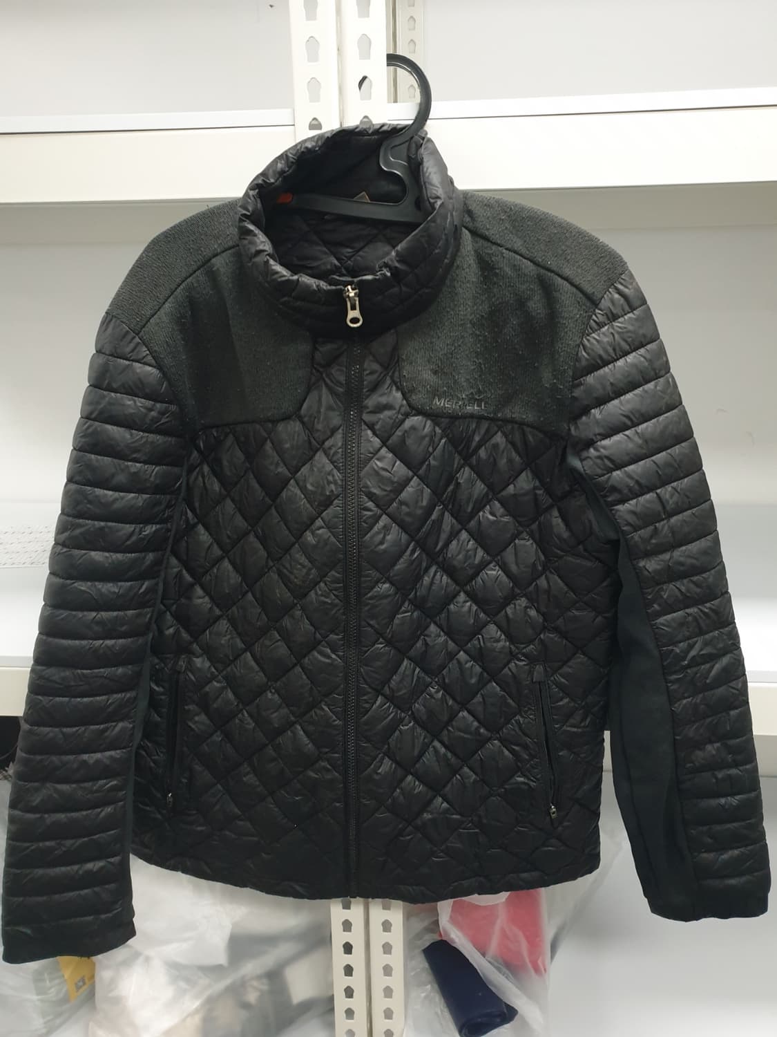 머렐 정품 오리털경량패딩 실100사이즈 팝니다 상품이미지1