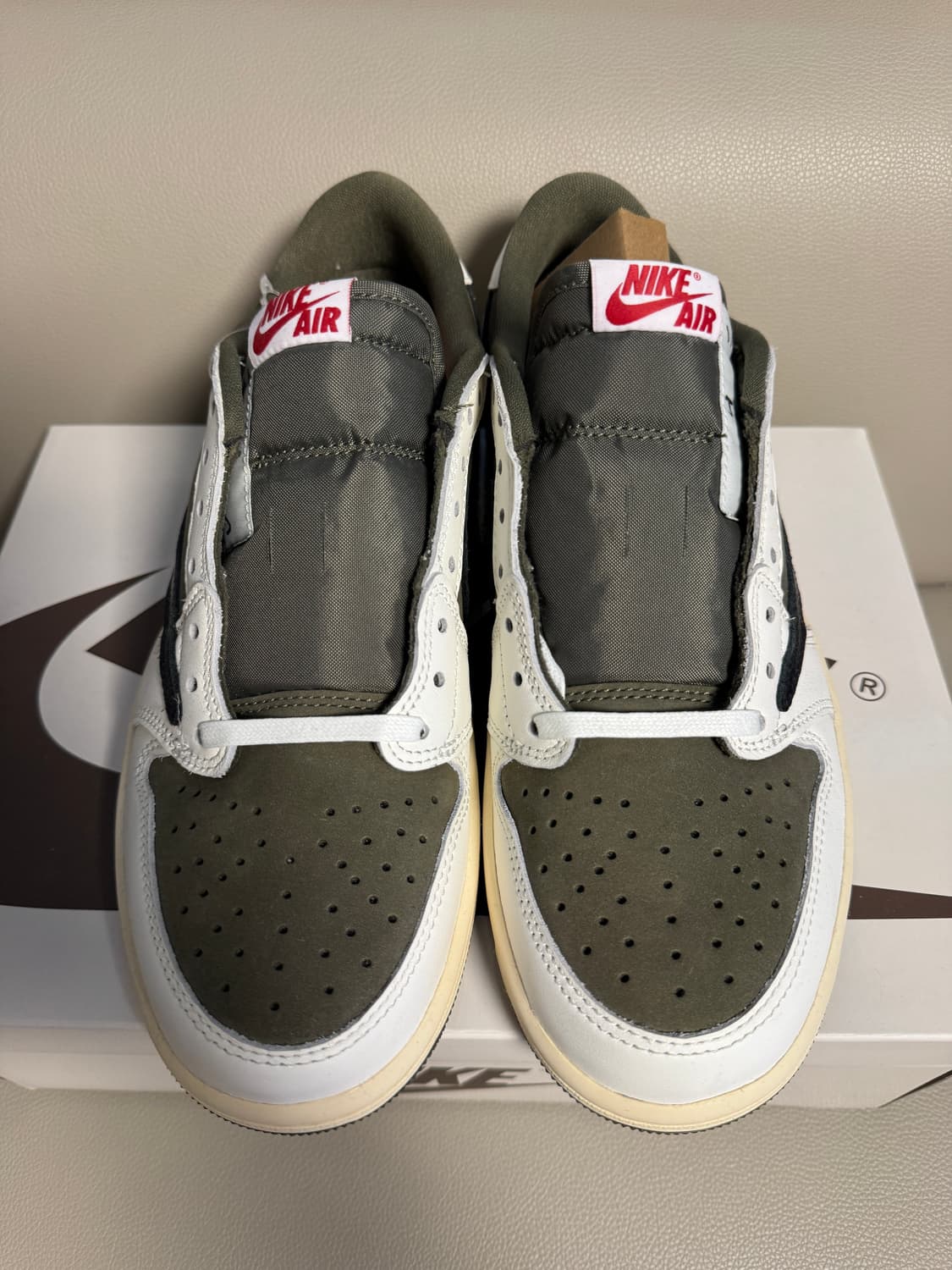 나이키 조던1 스캇 올리브 260 상품이미지3