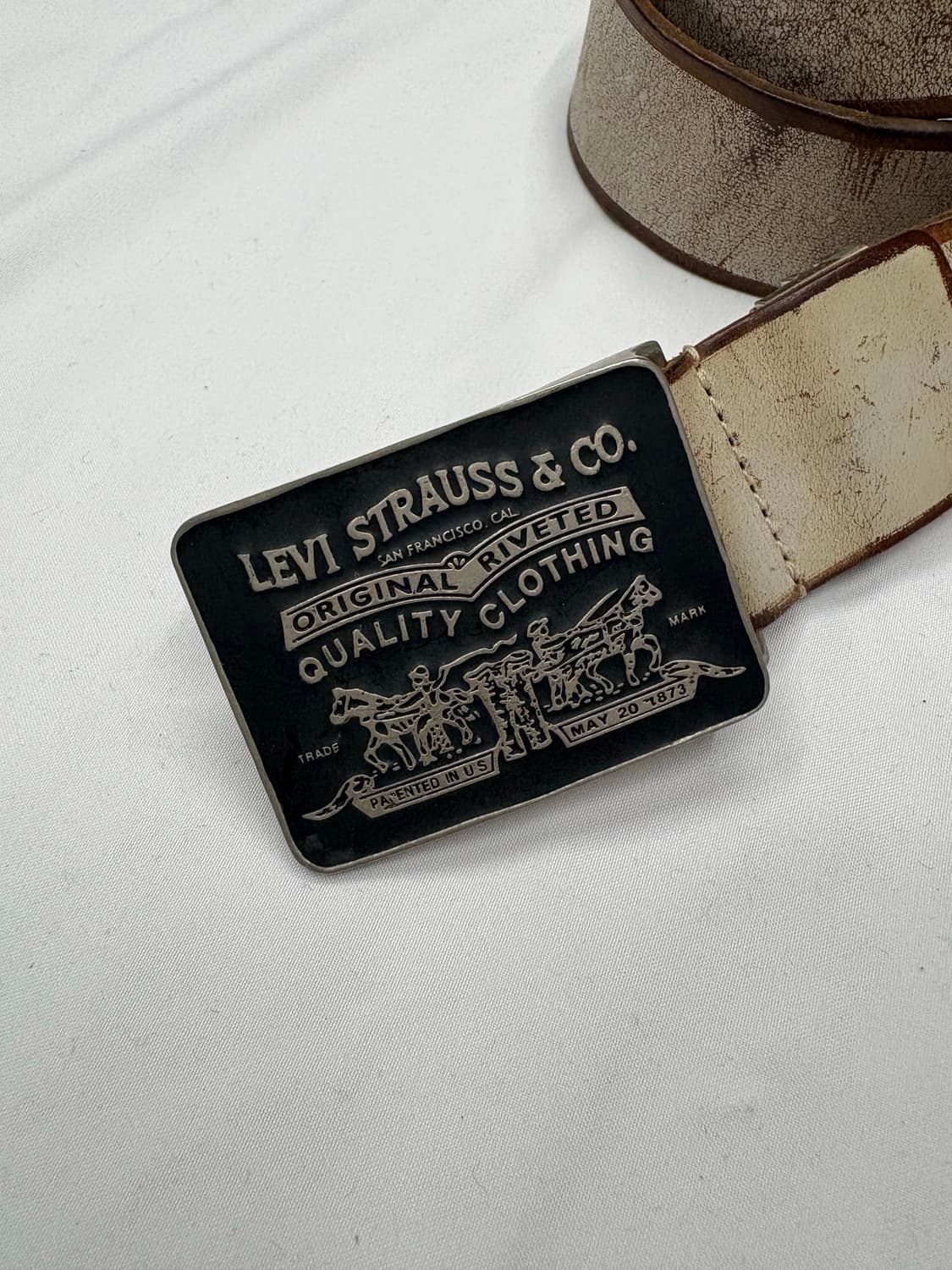 Levi’s 리바이스 빈티지 디스트레스드 레더 벨트 상품이미지2