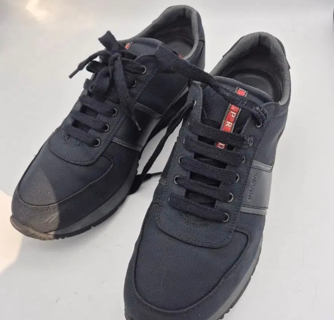 [정품] 프라다 러너 레더 패치 스니커즈 네이비 260 상품이미지1