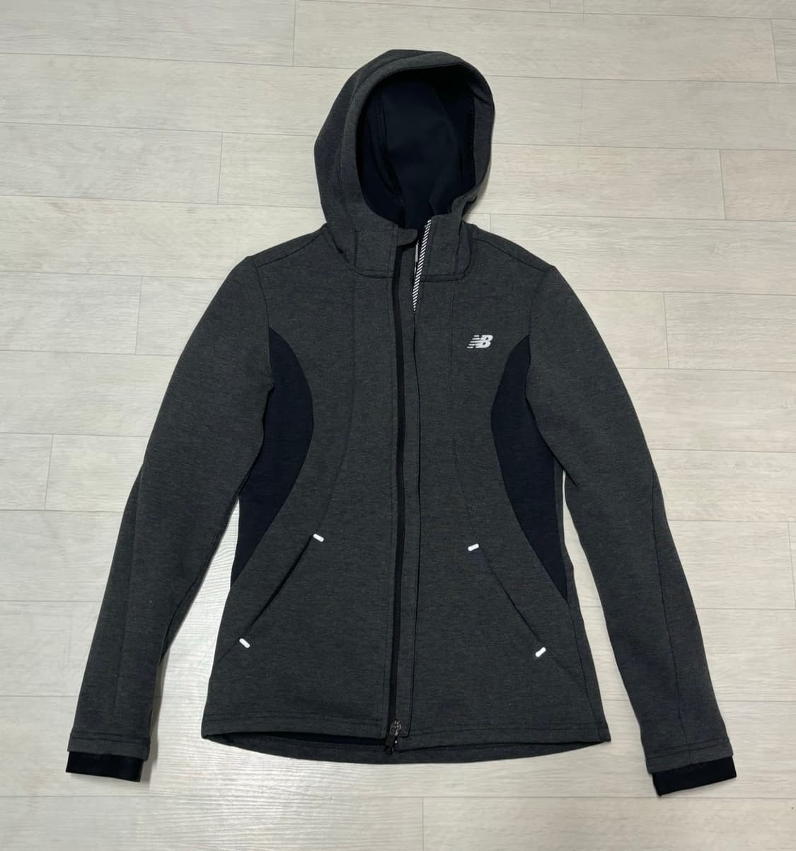 뉴발란스 트레이닝 후드집업 xs 딱붙핏 상품이미지1