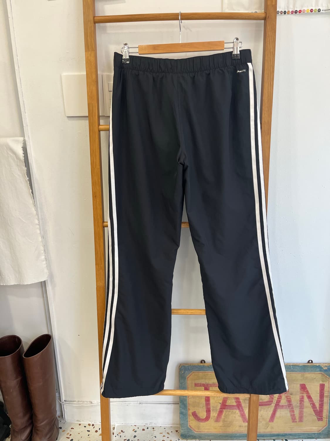 [아디다스] 삼선 나일론 트랙 팬츠 (블랙) 상품이미지2