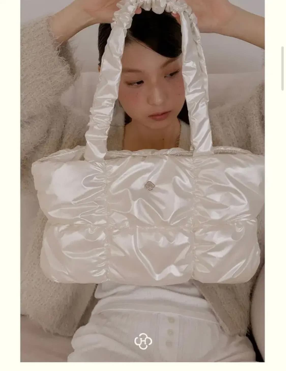 히어리 로지 셔링백 패딩백 화이트 겨울 폭닥 상품이미지1