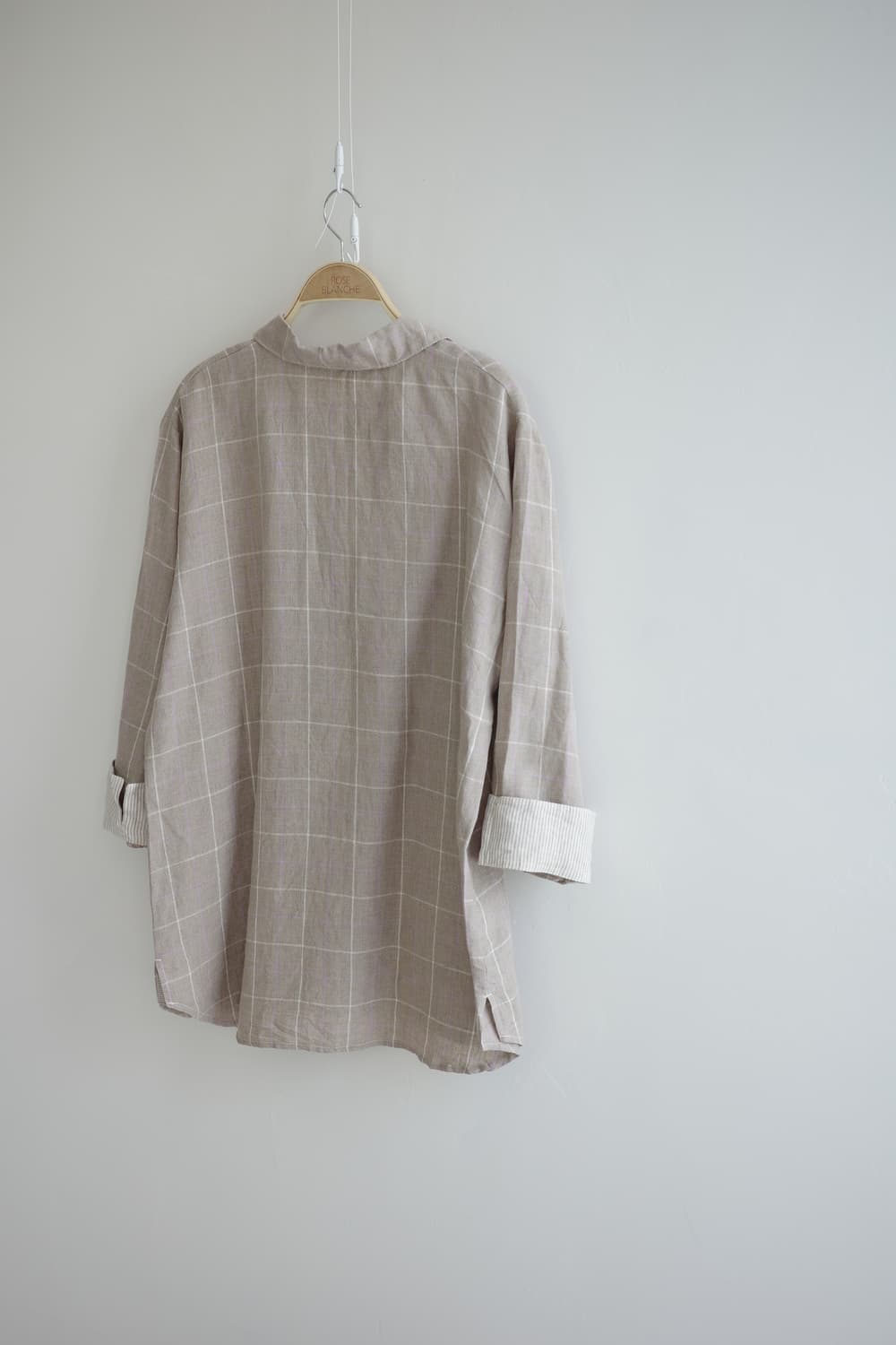 BELLE MAISON
• 연브라운 핑크화이트 체크 린넨  블라우스 상품이미지4