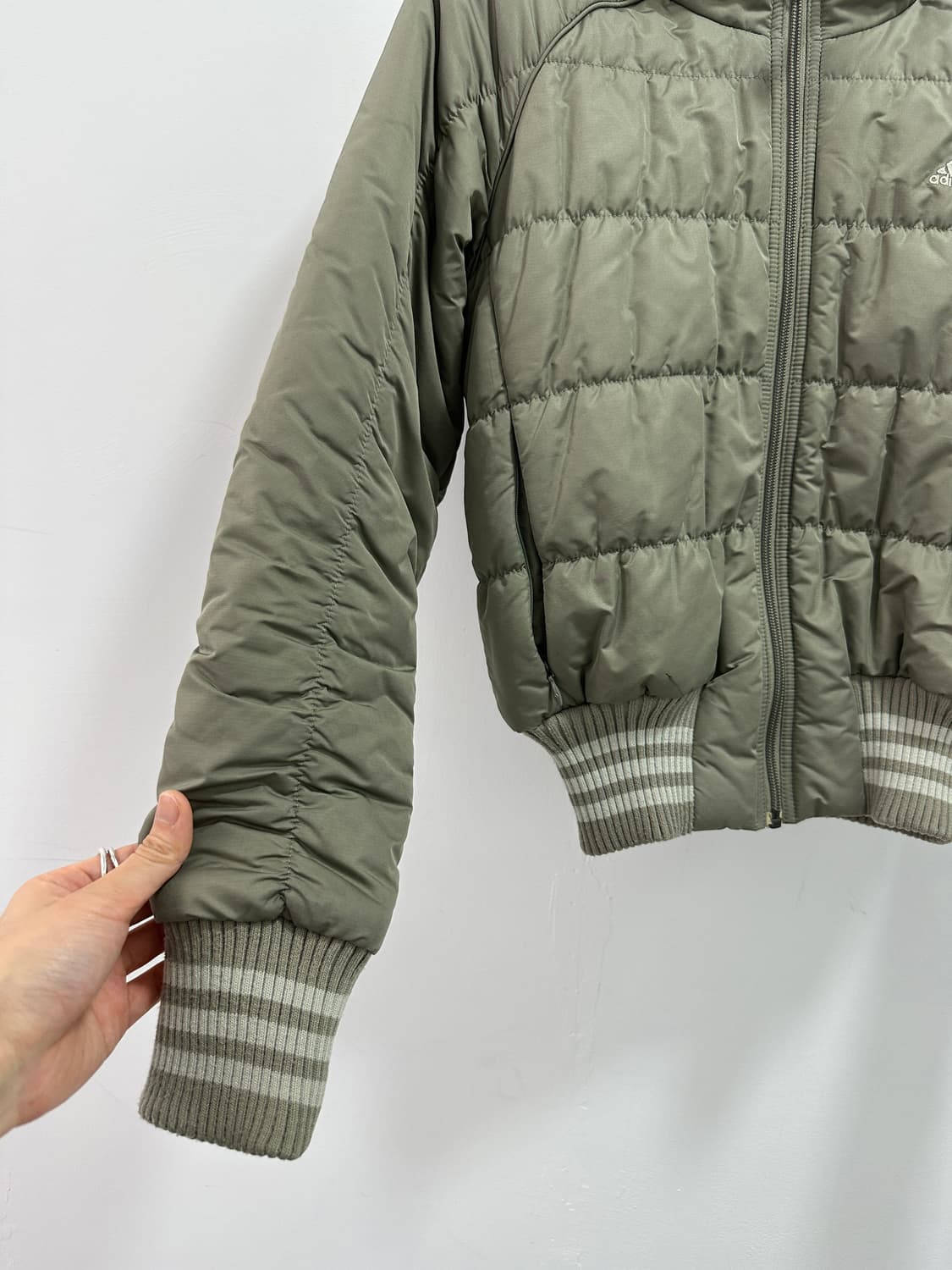 Adidas khaki shirring padding puffer 상품이미지5