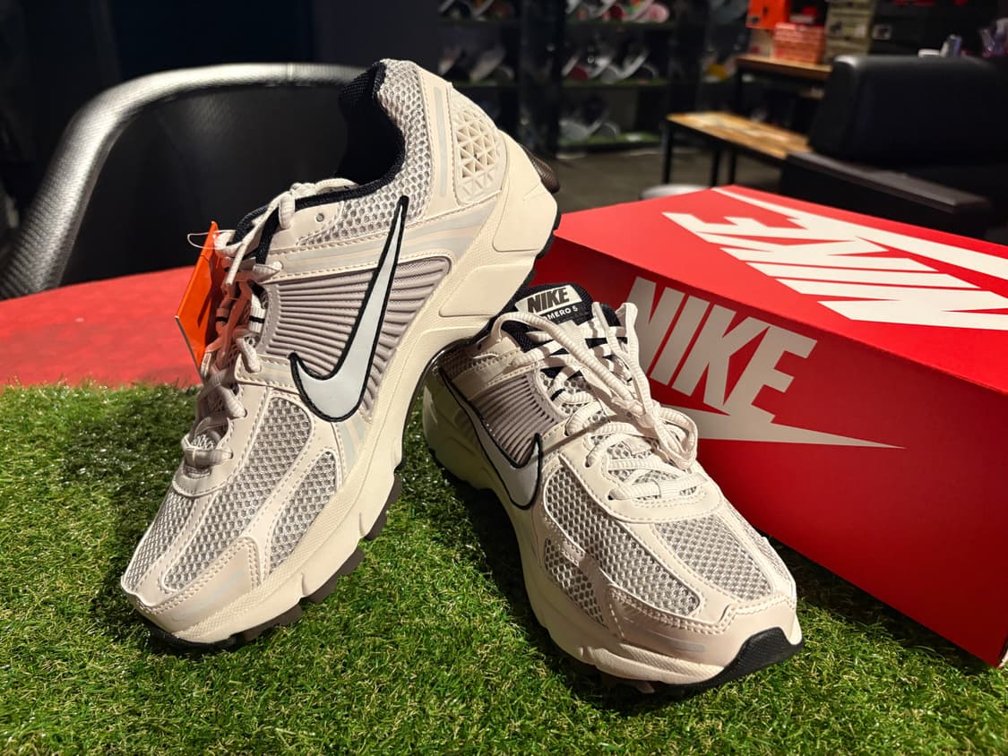 [새상품/w280]나이키 줌보메로5 정가이하판매 상품이미지2