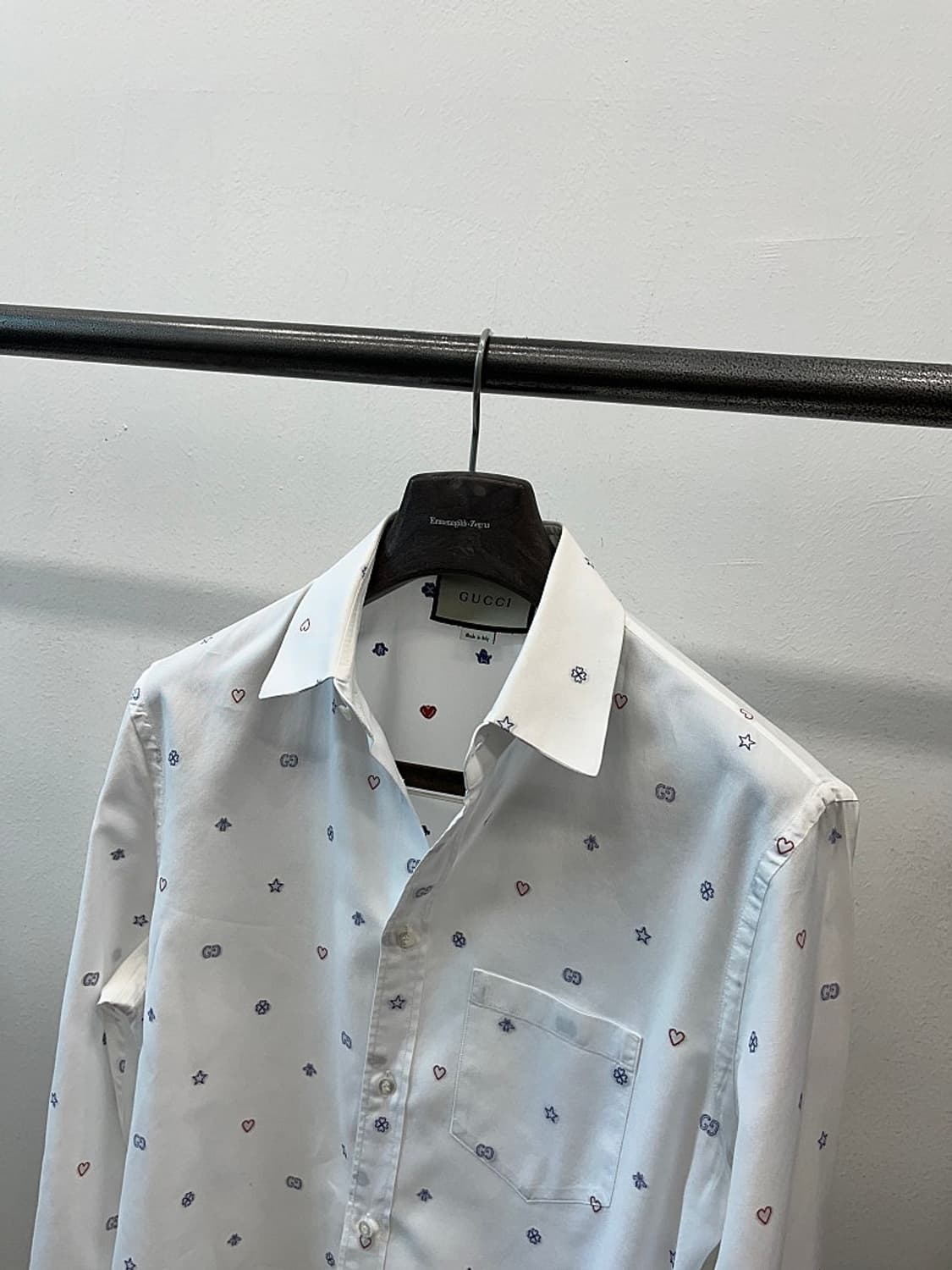 100) 구찌 로고패턴 화이트 셔츠  상품이미지3