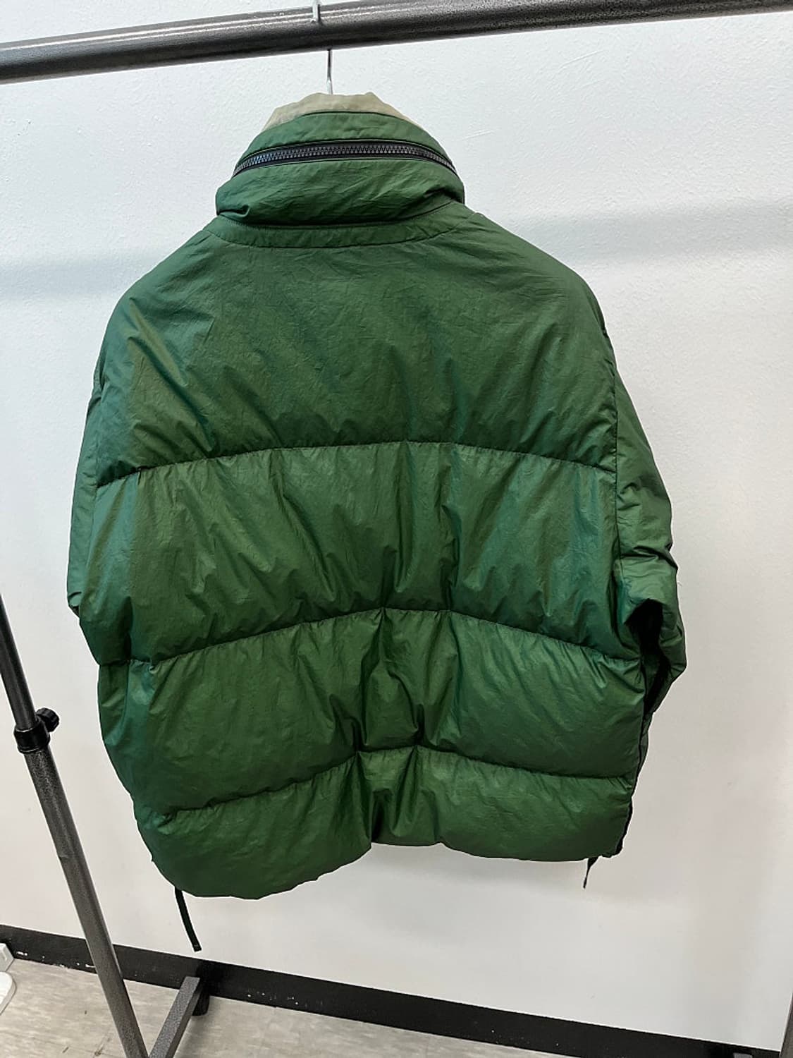 105) 스톤아일랜드 모스그린 나일론 구스패딩  상품이미지5