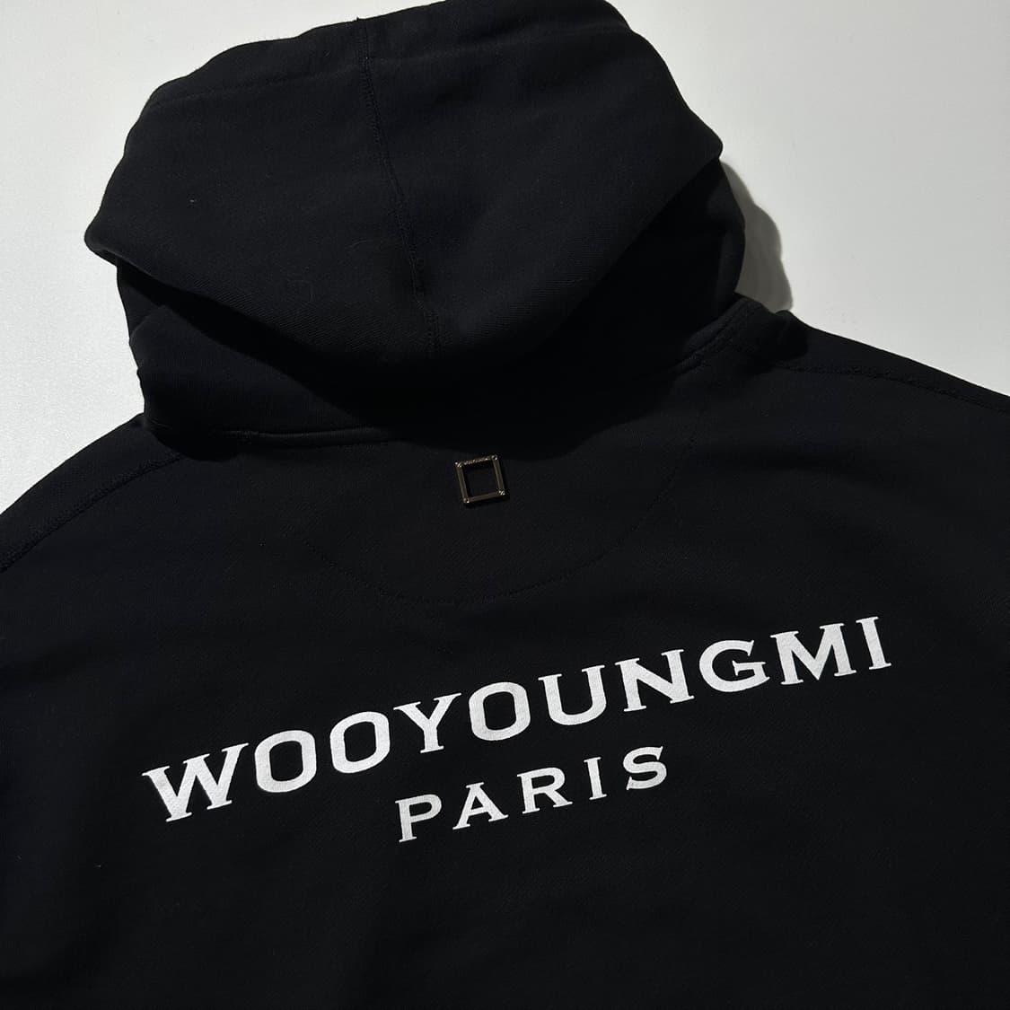 우영미 백로고 후드 블랙 상품이미지3