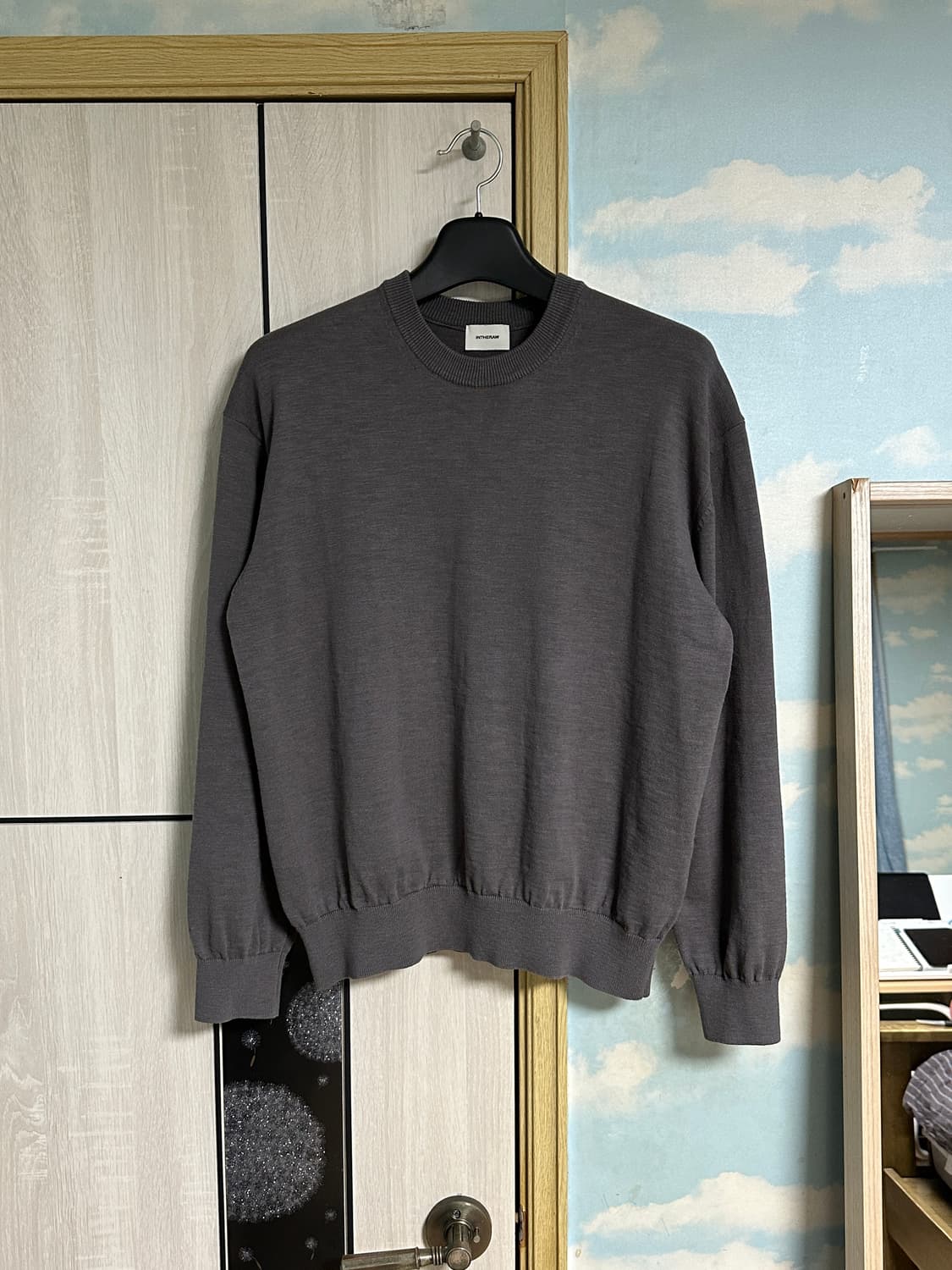 (3) 인더로우 코튼 슬럽 니트 애쉬그레이 상품이미지2