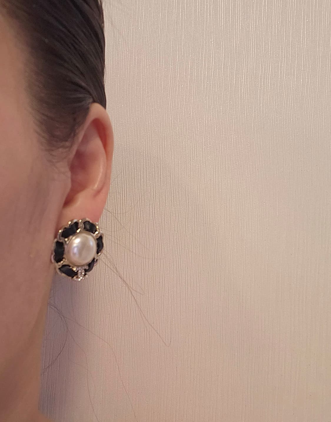 샤넬 가죽체인장식 진주 CC로고 귀걸이 업사이클링 상품이미지8