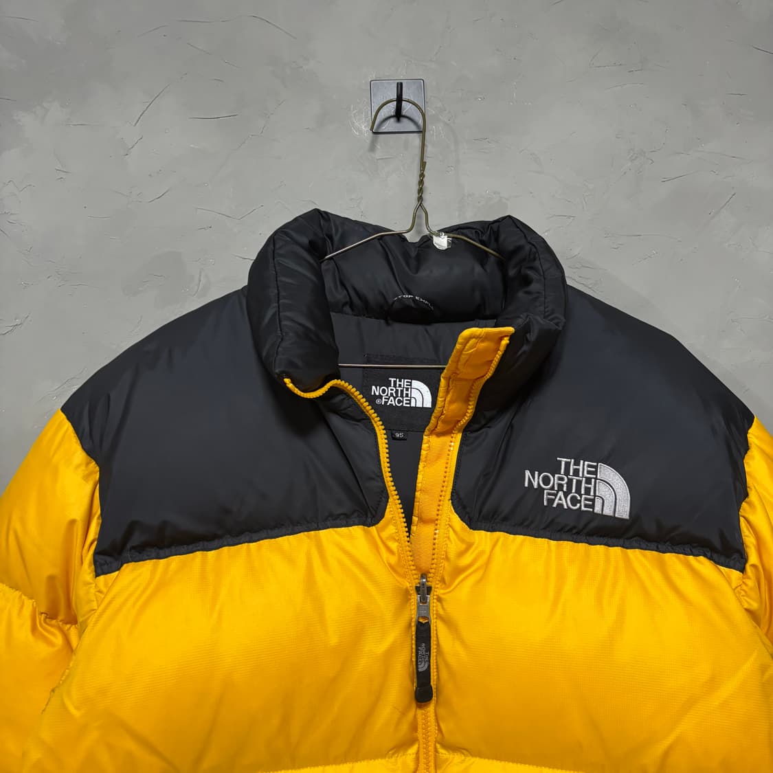 노스페이스 700 눕시 구스다운 패딩 노랑 상품이미지2