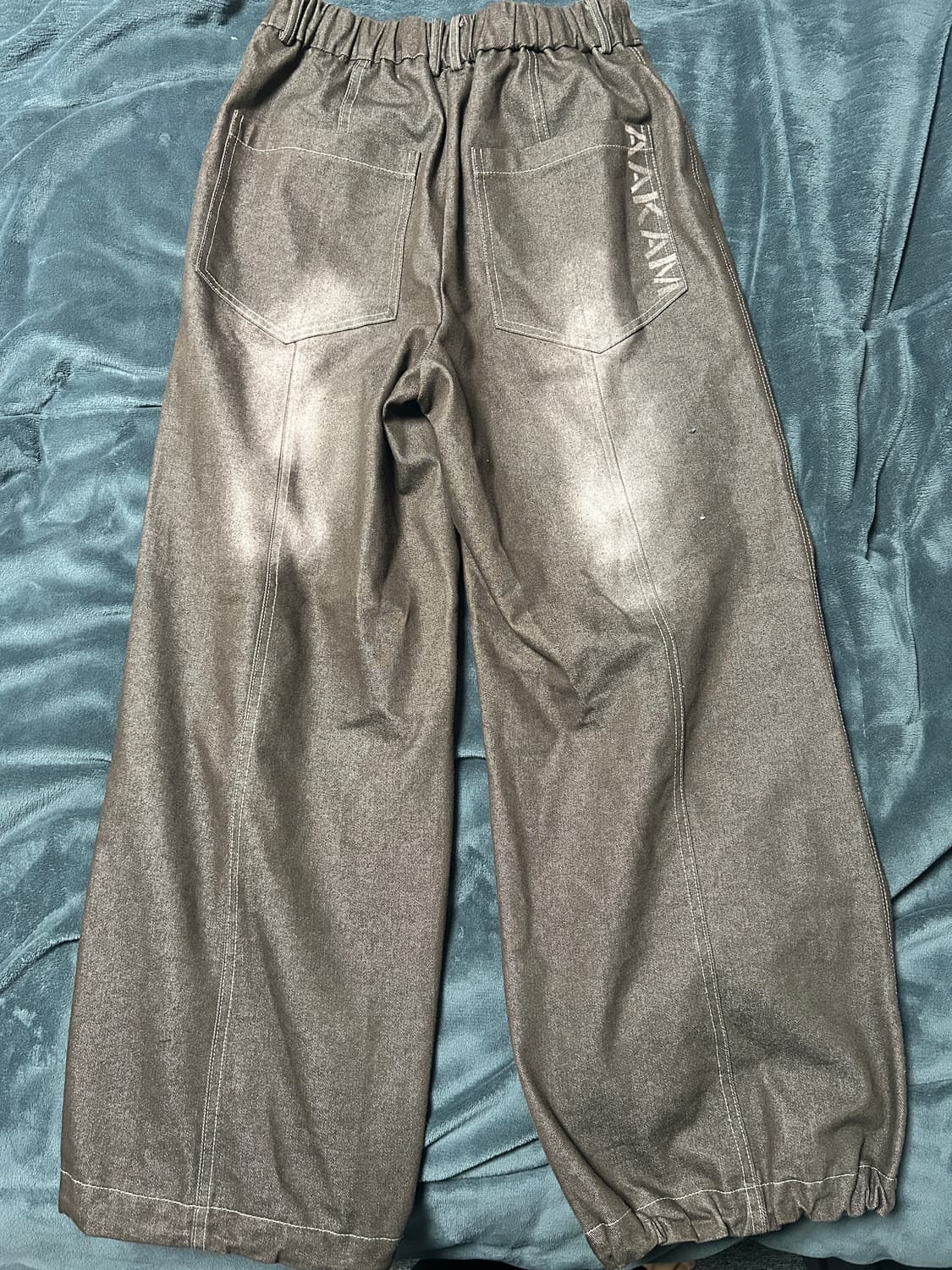 아캄 스프레이드 데님 팬츠 브라운 상품이미지5