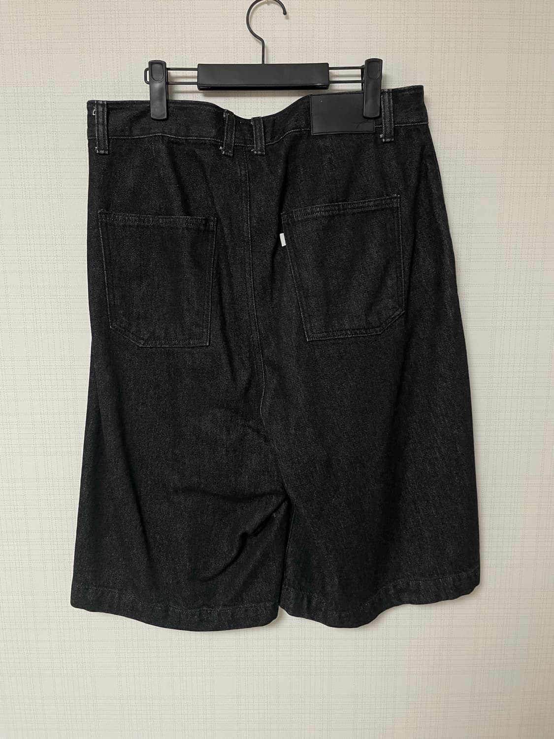 유스 와이드 하프 데님 팬츠 (Washed Black) 상품이미지4