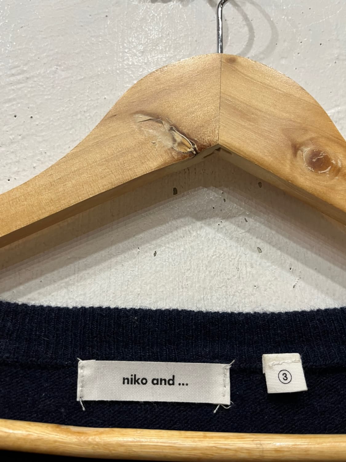 니코앤드 카모플라쥬 울 니트 우먼즈 네이비 상품이미지4