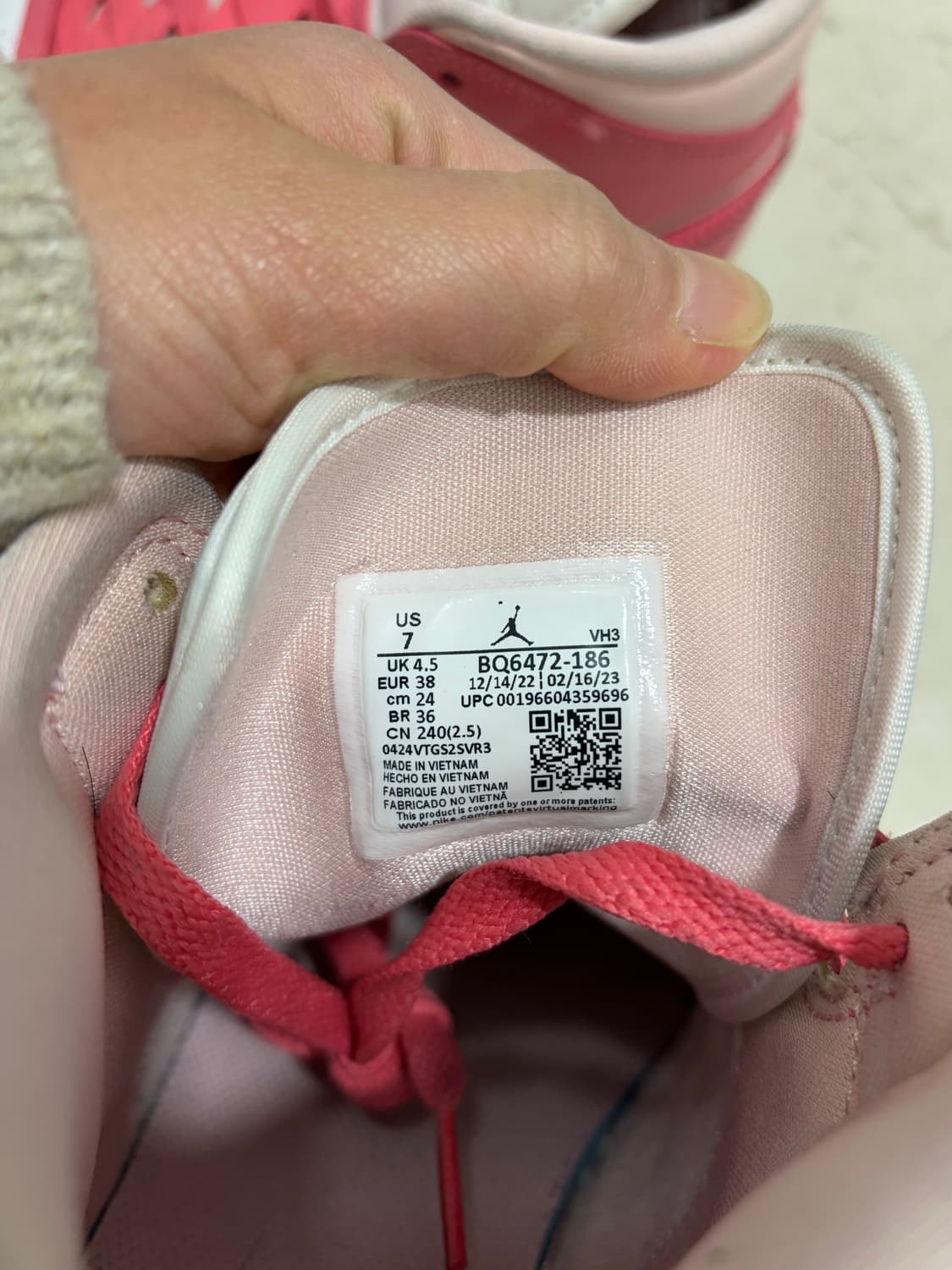 (W) 조던 1 미드 스트로베리 앤 크림 240 상품이미지3