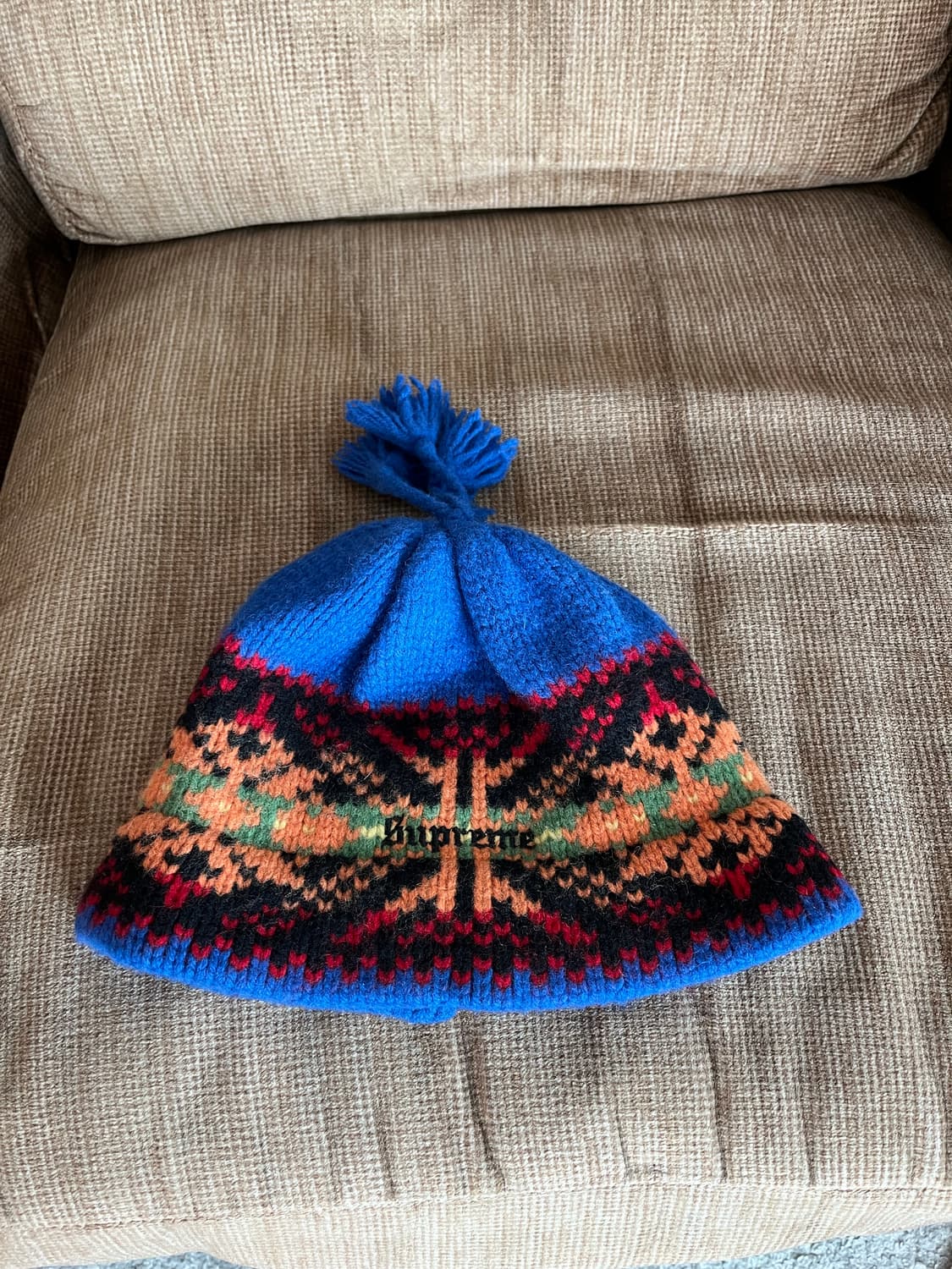 슈프림 니트 비니  상품이미지1