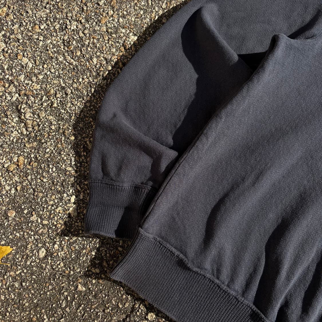 파라점퍼스 로고 포인트 크루넥 니트 상품이미지3