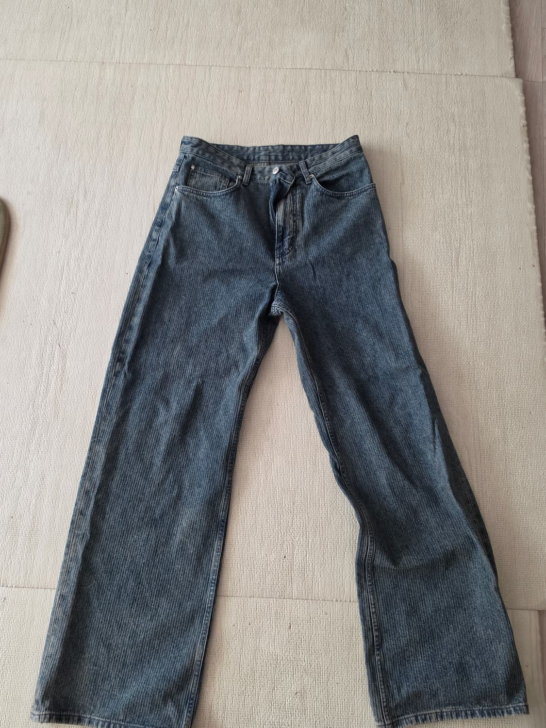 벨리에 트루 와이드 웨일 인디규 30 사이즈 판매합니다 상품이미지1