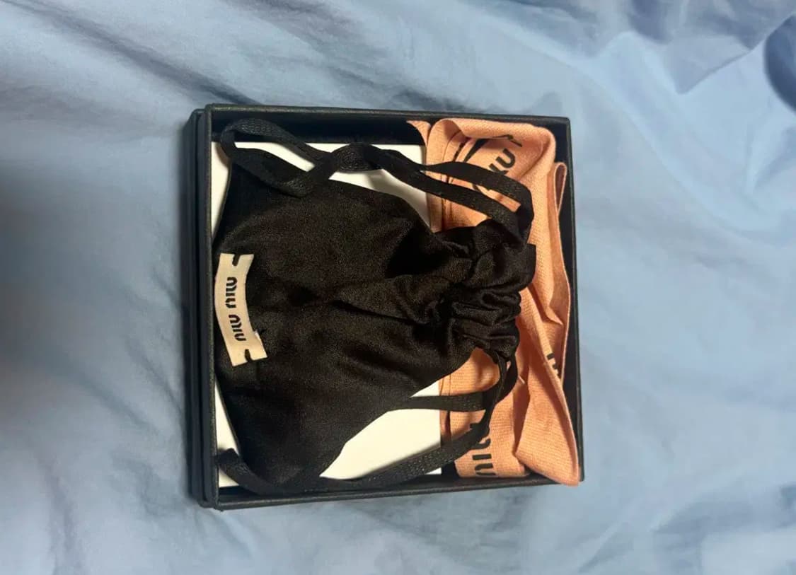 미우미우 핑크 헤어핀 (상자+더스트백) 상품이미지3