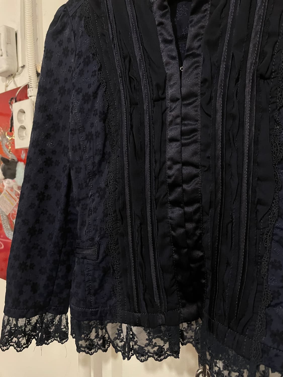 오리엔탈 플라워 자수 레이스 절개 디테일 네이비 자켓 상품이미지5