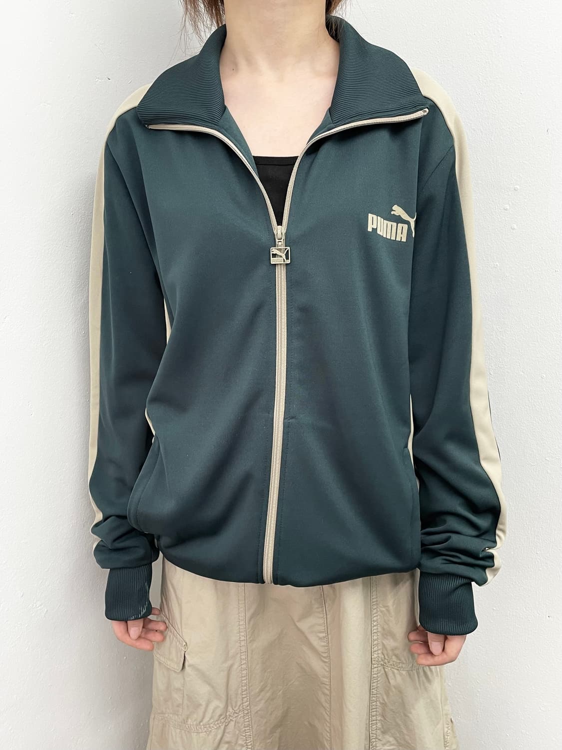 퓨마 카키 사이드라인 트랙탑 상품이미지2