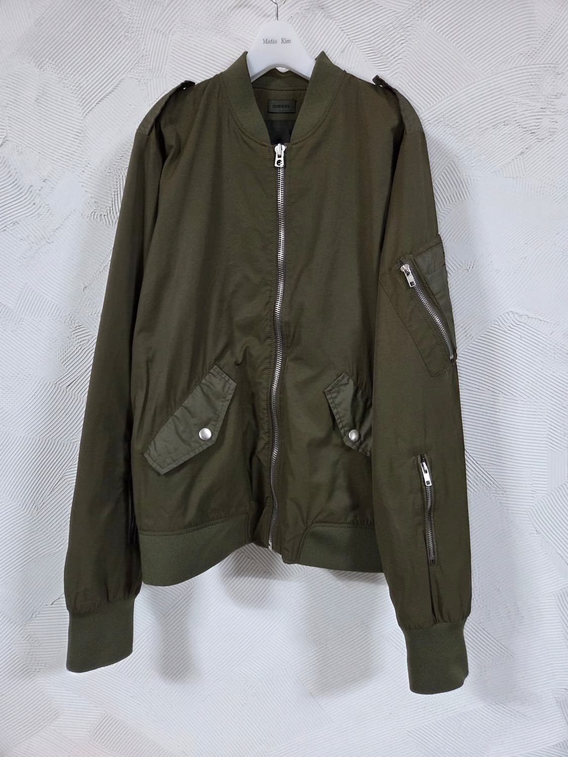 디젤 카키색 ma-1 봄버 자켓 상품이미지1