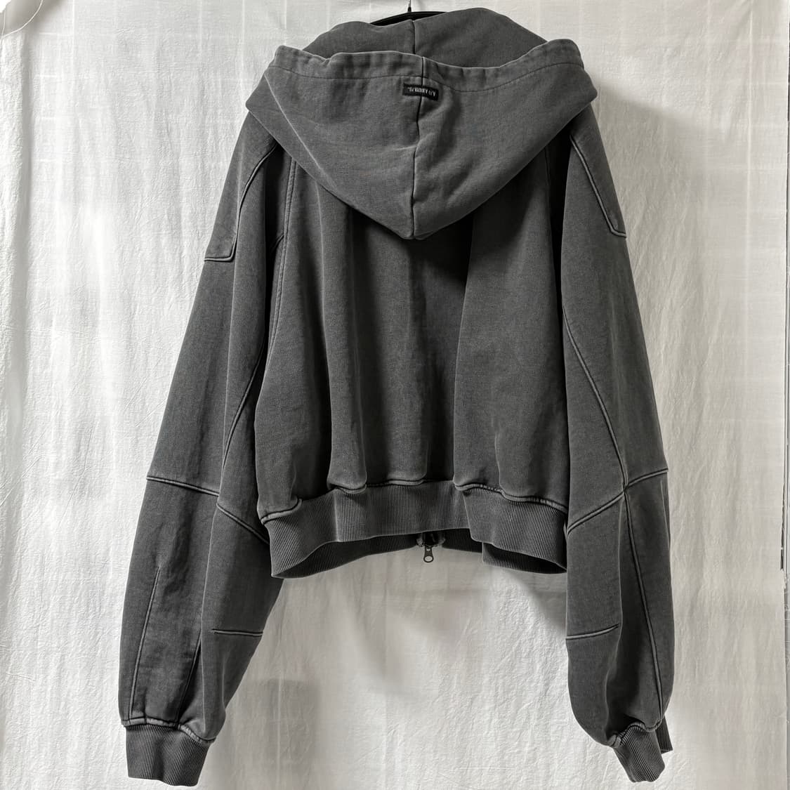 [L]. 단종된 아조바이아조 크롭 후드집업 [CHARCOAL] 상품이미지5