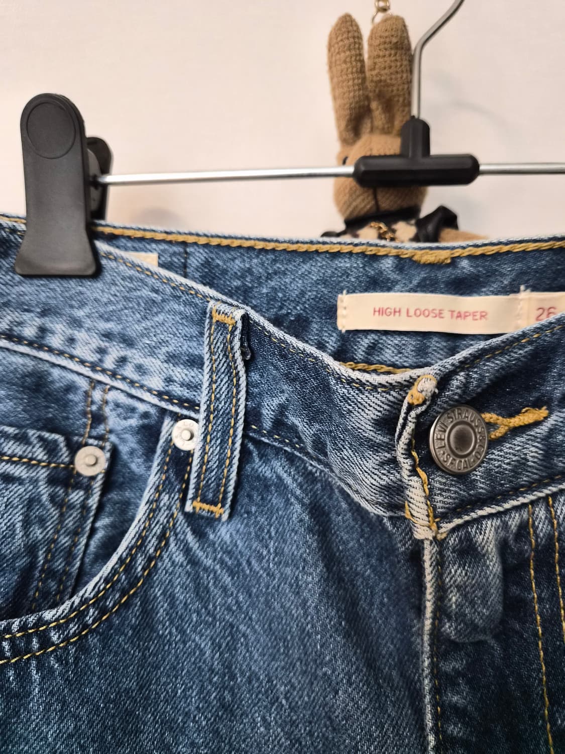 리바이스 프리미엄 하이 루즈 테이퍼 청바지 26 상품이미지2