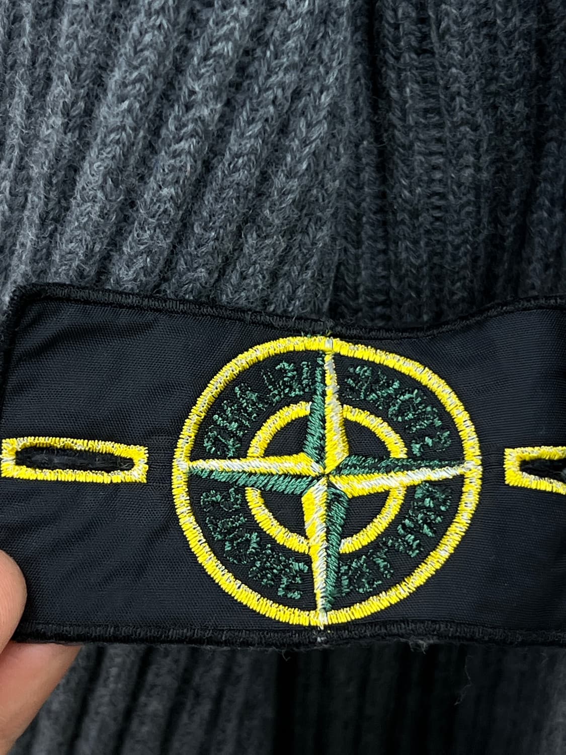 스톤아일랜드 와펜 그레이 골지 울 니트 상품이미지6