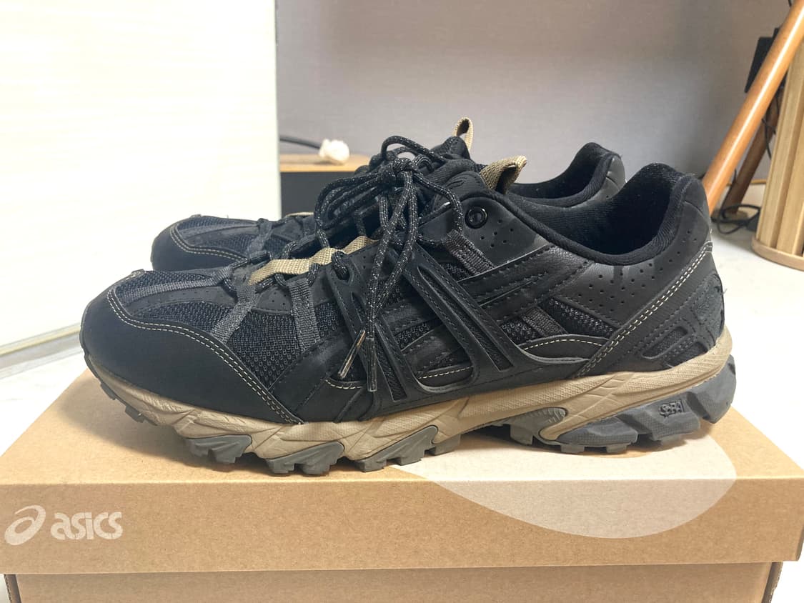 (거의 새것)아식스 젤 소노마 일본판 블랙페퍼 275-280 상품이미지3