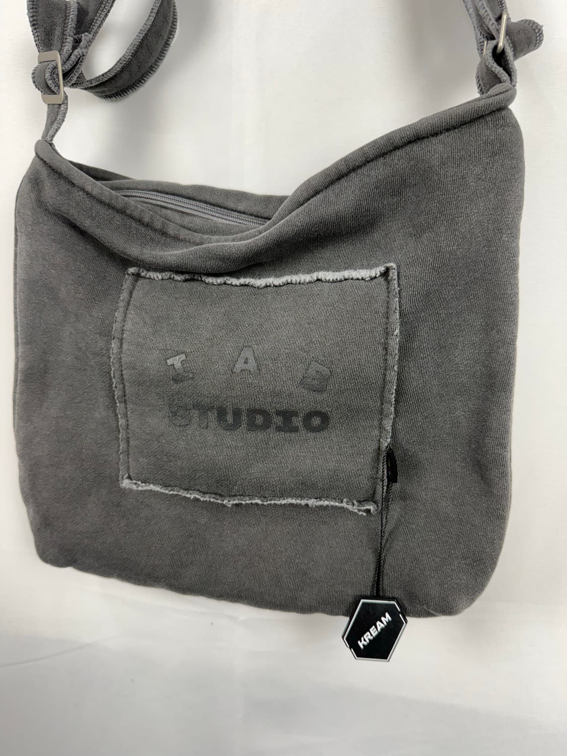 아이앱스튜디오 피그먼트 미니백 미사용 상품이미지3