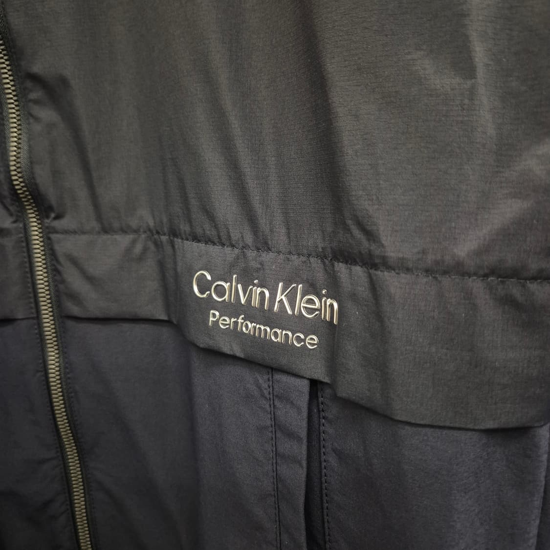 캘빈클라인 퍼포먼스 바람막이 자켓 M 상품이미지2