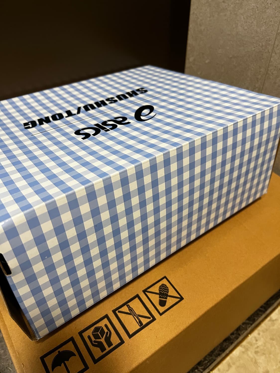 아식스x슈슈통 스니커즈 상품이미지6