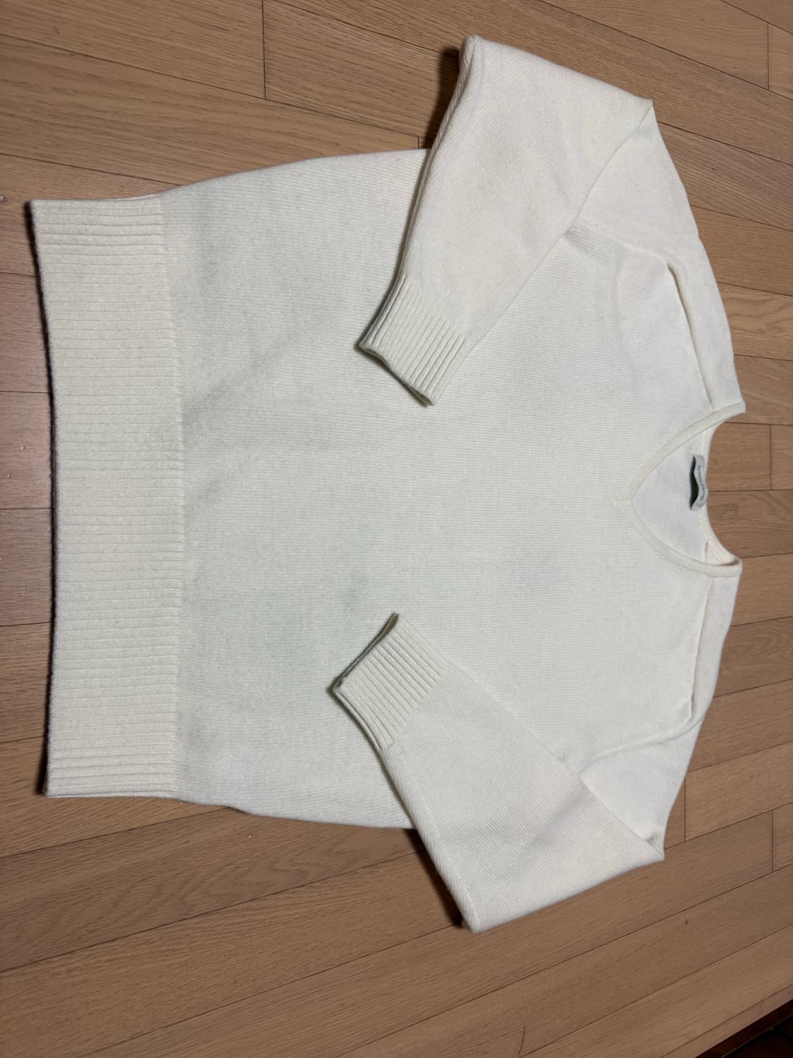 낫띵리튼 니트 Carna v-neck pullover 상품이미지4