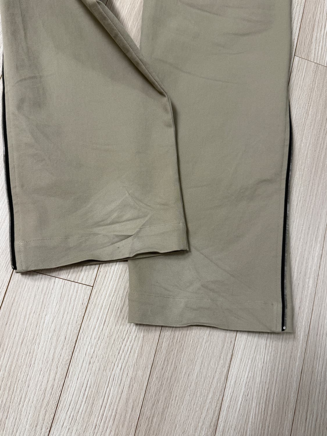 CMMAWEAR Calathea Curved Seam Trousers L 상품이미지4