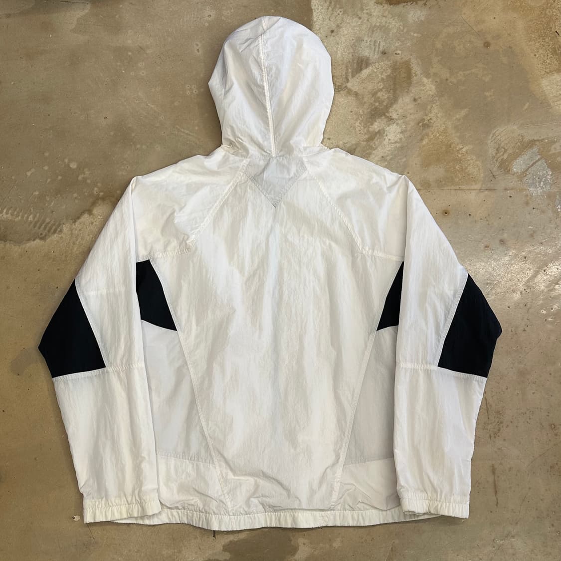 M 나이키 헤리티지 윈드러너 화이트 바람막이 상품이미지3