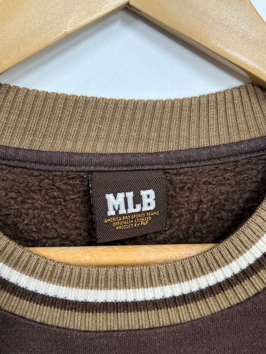 MLB 클리블랜드 인디언스 브라운 기모 맨투맨 상품이미지5