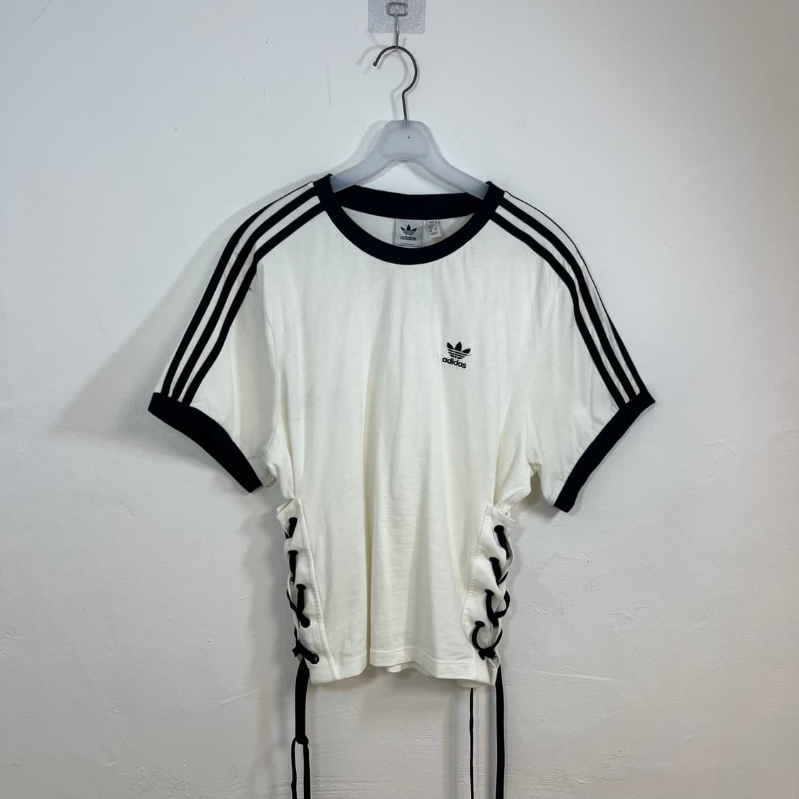 Adidas lace-up firebird t-shirt 상품이미지4