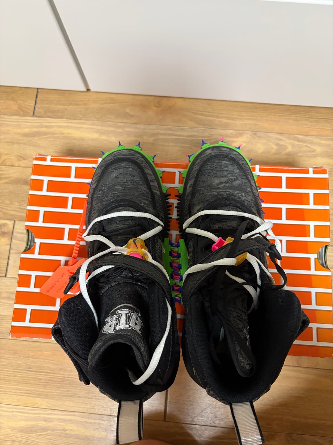 나이키 오프화이트 에어포스1 미드 상품이미지4