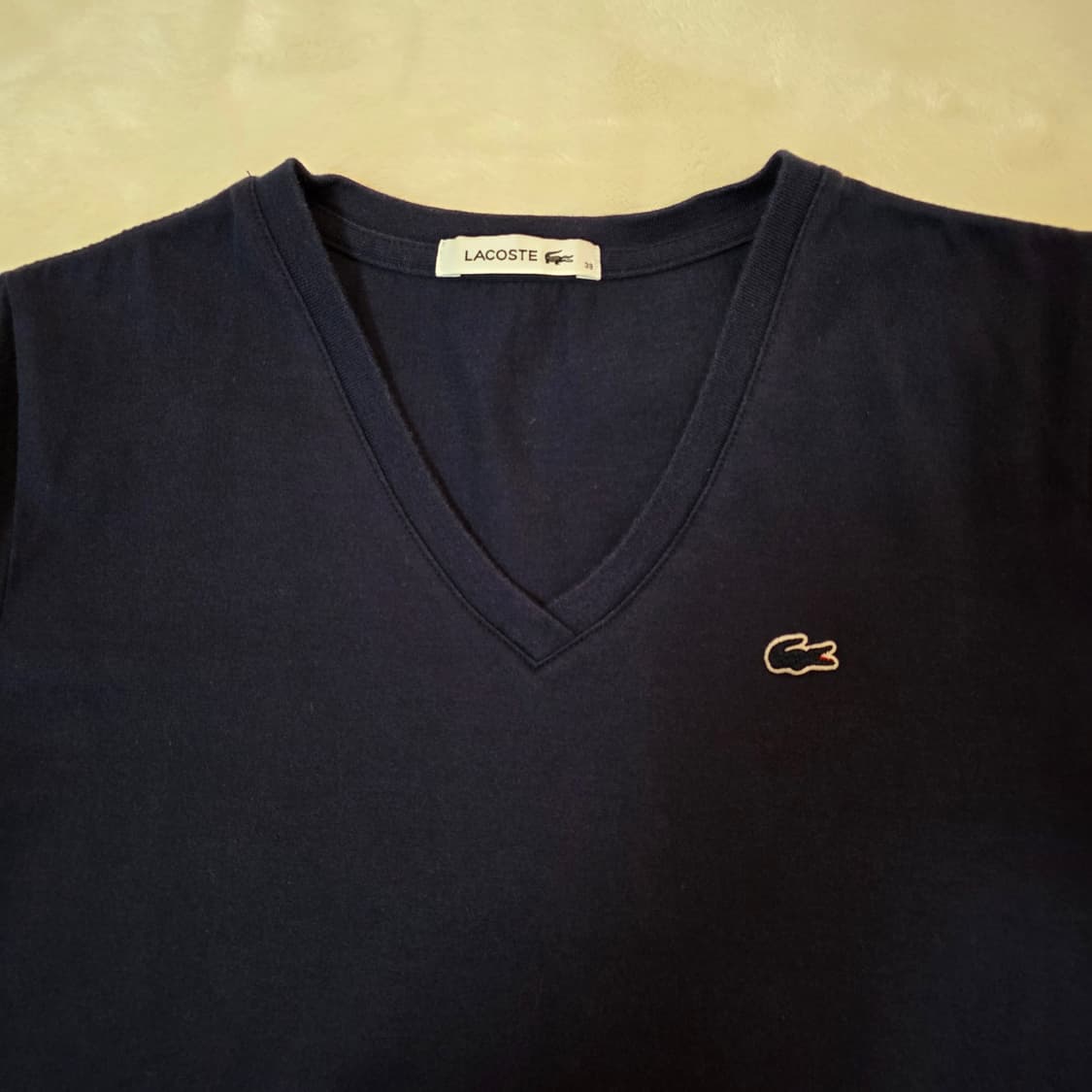 (100)여성 라코스테 슬림 브이넥 반팔 티셔츠 네이비 상품이미지2